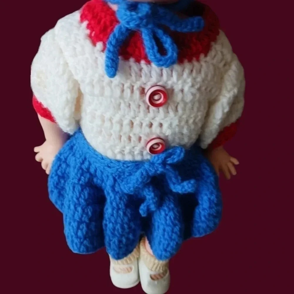 unbranded vtg doll